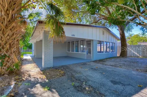 680 60th Street S St Petersburg FL 33707