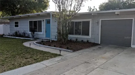 6732 13th Street N St Petersburg FL 33702
