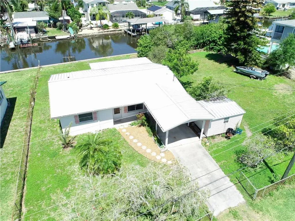 819 Bayview Drive Ruskin FL 33570