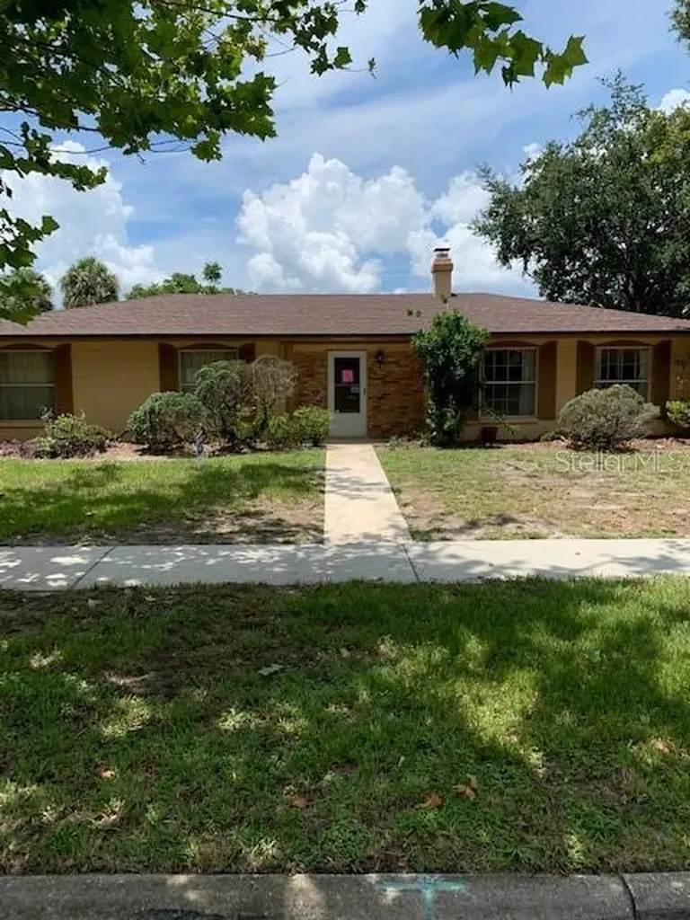 1818 Foxboro Drive Orlando FL 32812