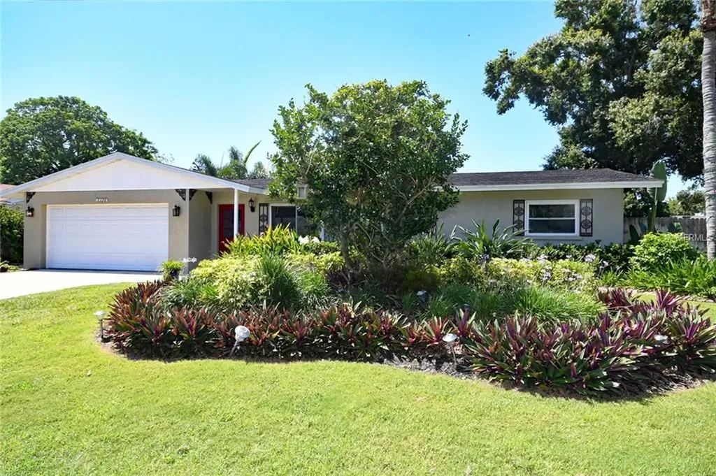3326 Bougainvillea Street Sarasota FL 34239