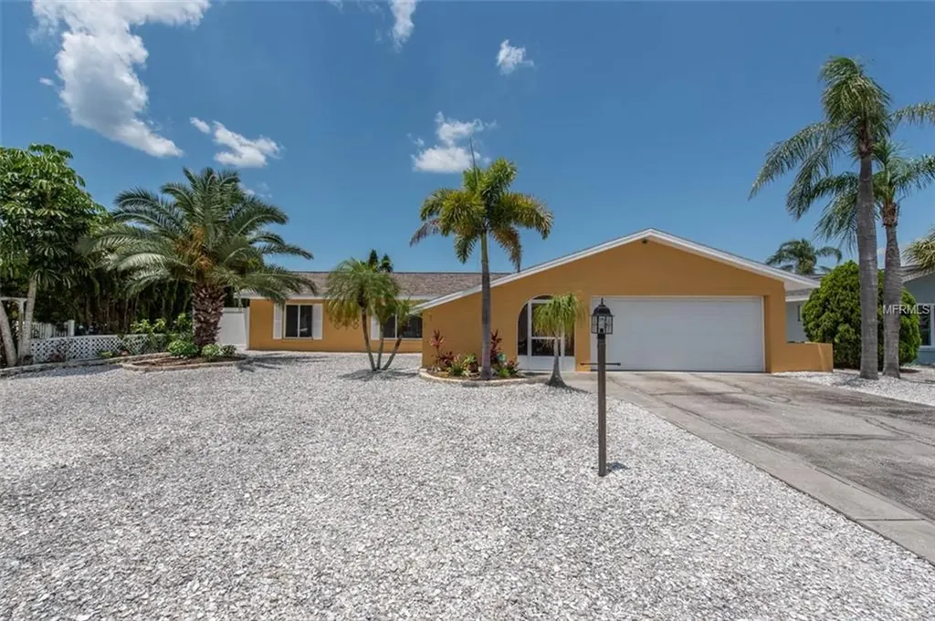 6510 Solitaire Palm Way Apollo Beach FL 33572
