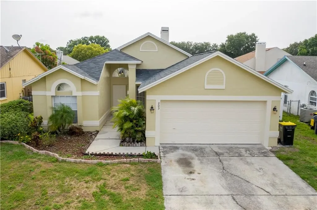 203 Kingshill Court SE Winter Haven FL 33884