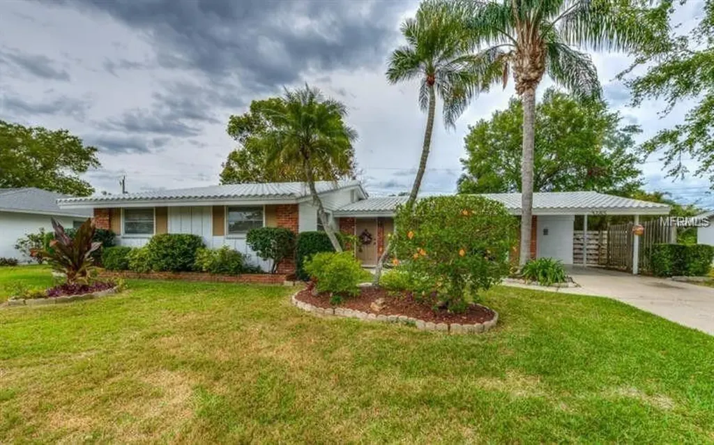 3185 Regatta Circle Sarasota FL 34231