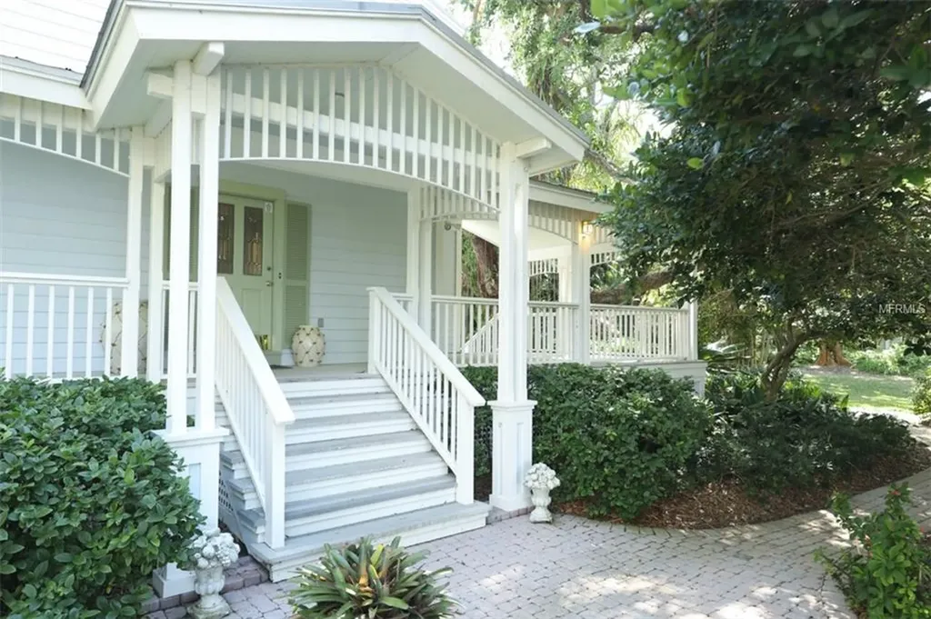 8533 Midnight Pass Road Sarasota FL 34242