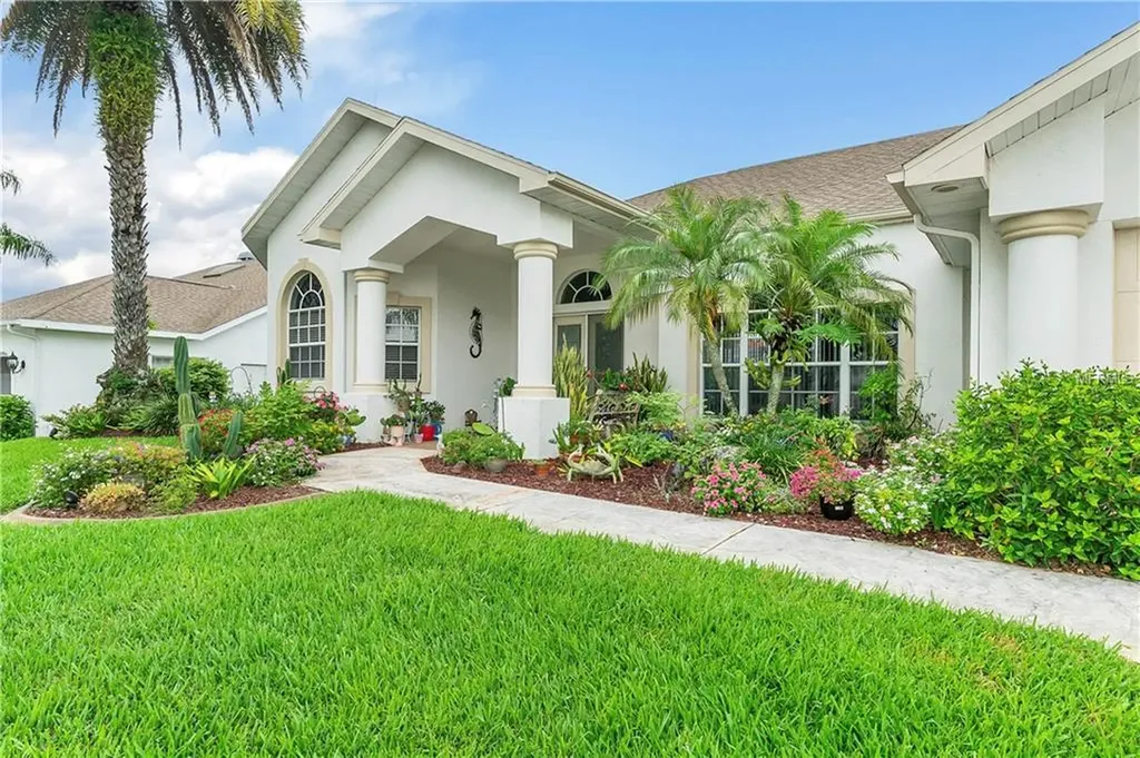 8633 Regal Lane Hudson FL 34667