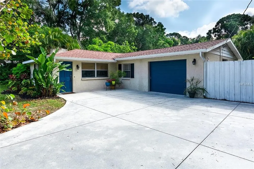4023 Bell Avenue Sarasota FL 34231