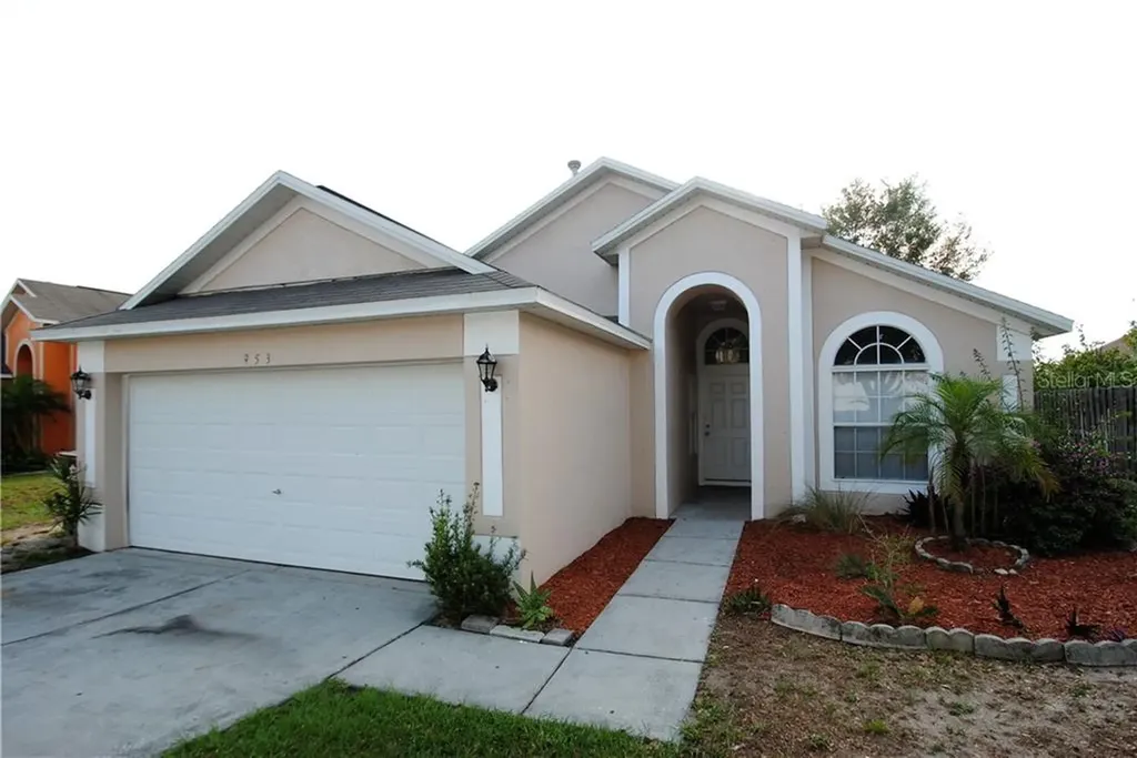 953 Kenbar Avenue Haines City FL 33844