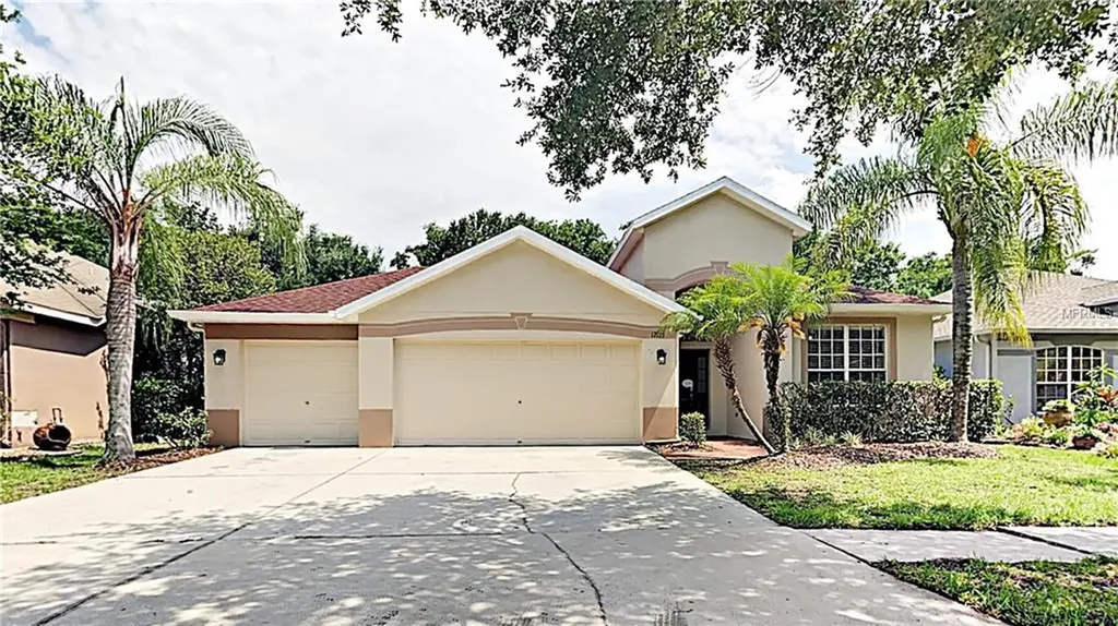 17115 Falconridge Road Lithia FL 33547
