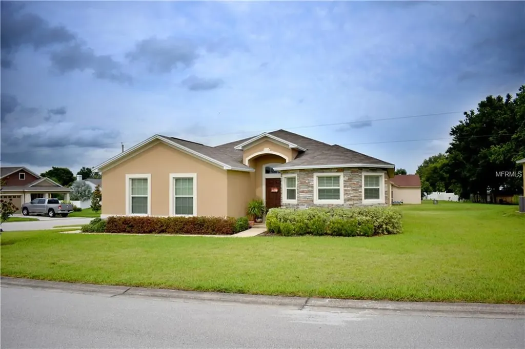 5706 Fischer Drive Lakeland FL 33812