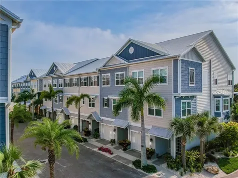 6009 Moorings Drive S St Petersburg FL 33712