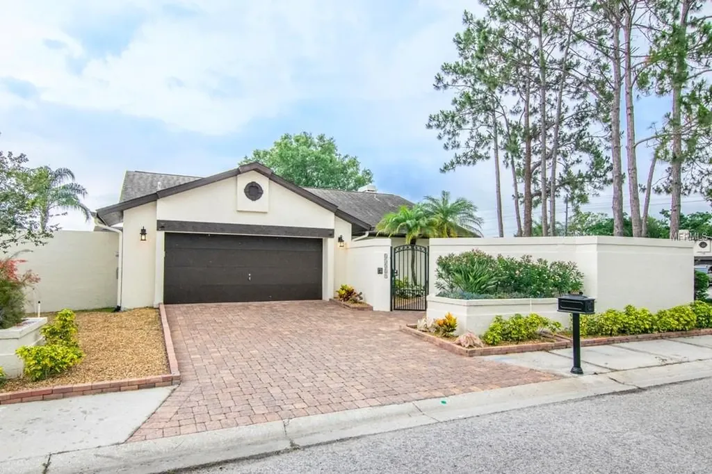 13559 Avista Drive Tampa FL 33624