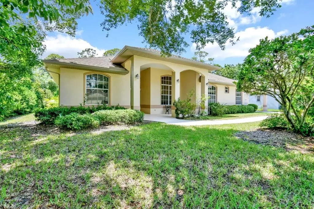 8044 Desoto Woods Drive Sarasota FL 34243