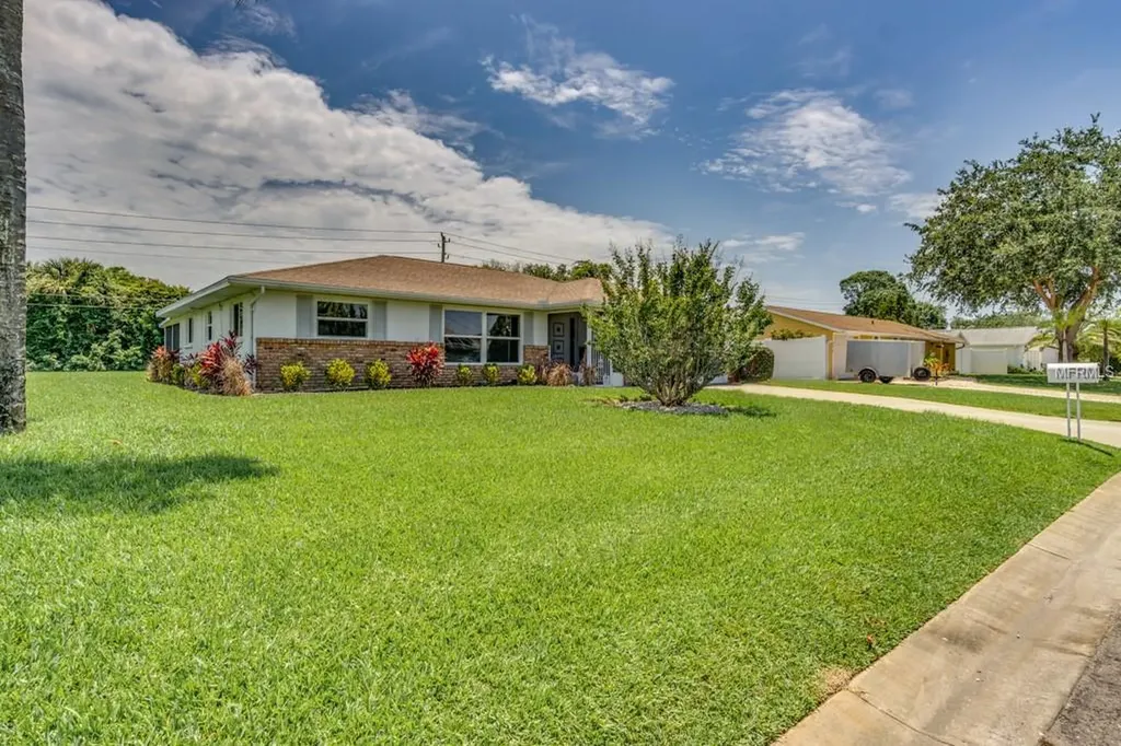 371 Sunnyside Drive Venice FL 34293