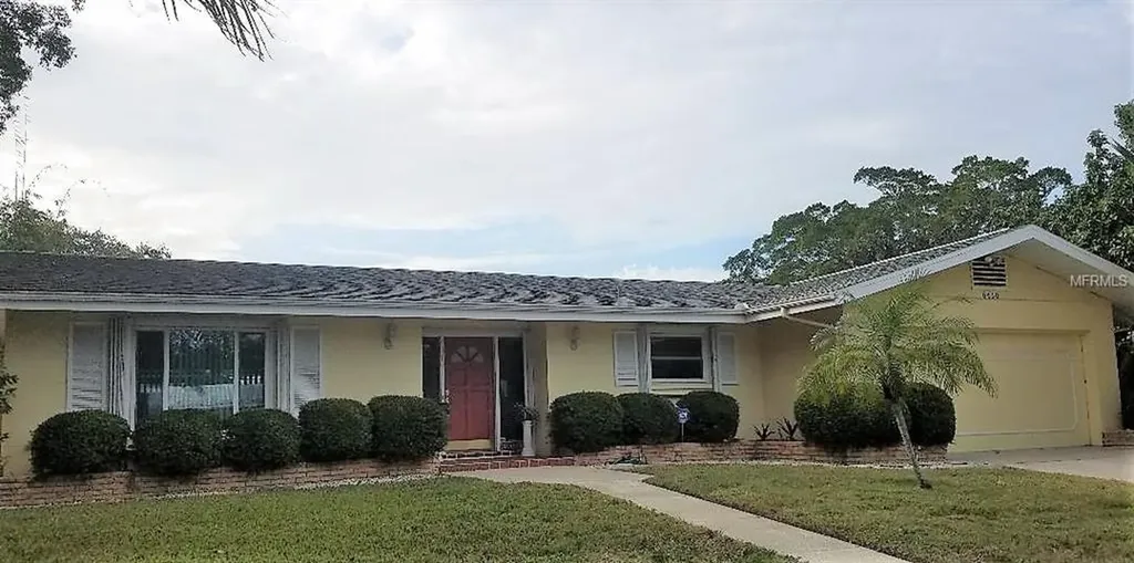 6610 Seagate Avenue Sarasota FL 34231