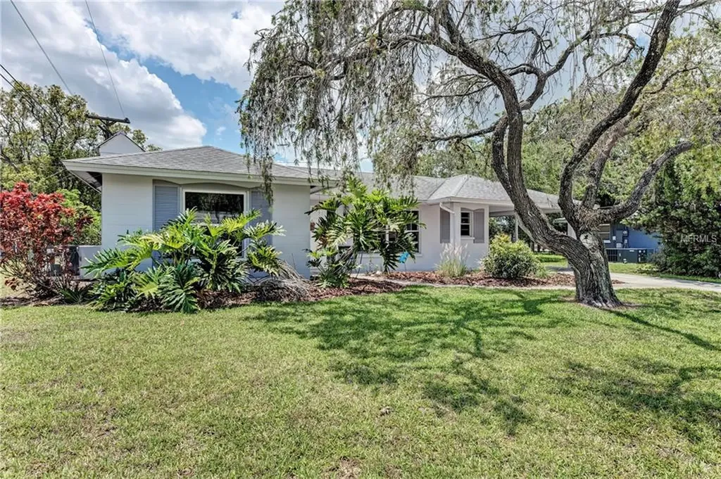 4673 Maceachen Boulevard Sarasota FL 34233