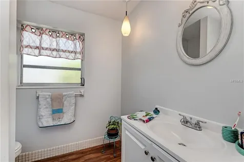 4673 Maceachen Boulevard Sarasota FL 34233