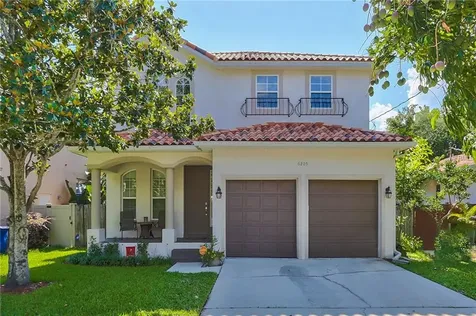 6205 S Russell Street Tampa FL 33611
