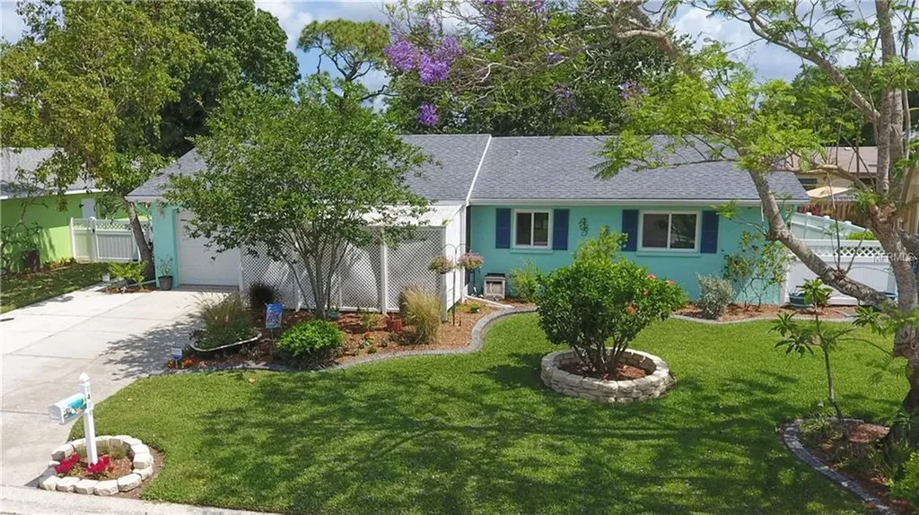 8404 43rd Avenue Drive W Bradenton FL 34209