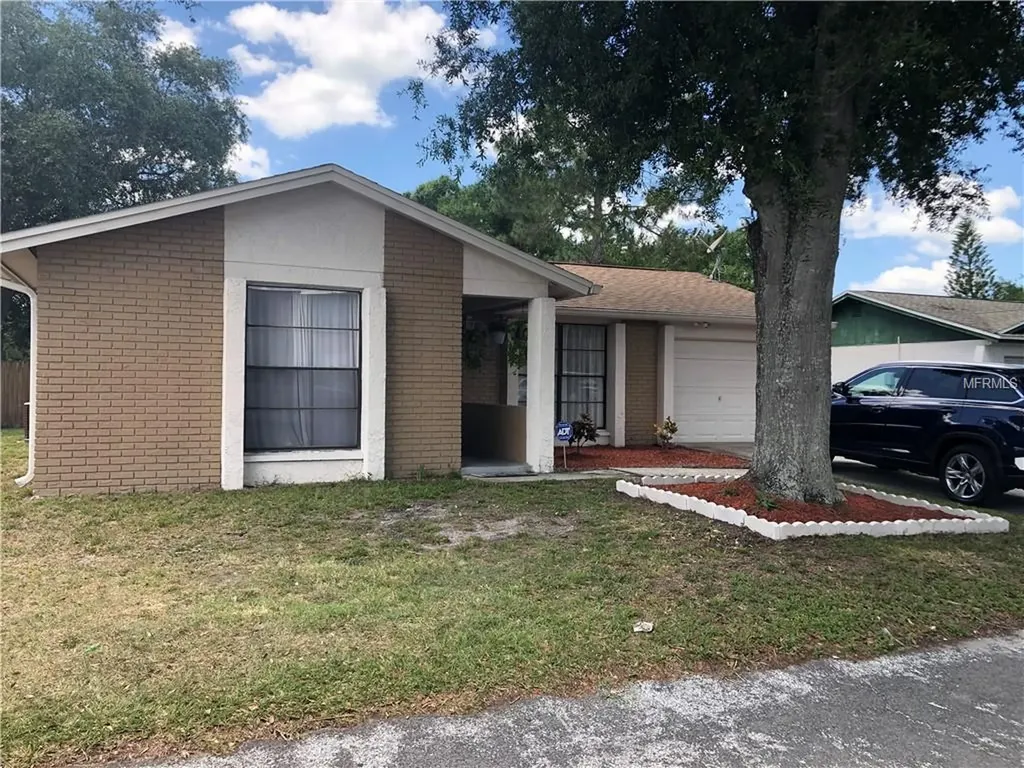 8202 Buckstone Place Tampa FL 33615
