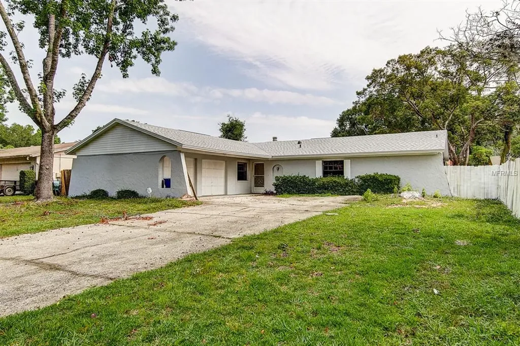 4431 Ranchwood Lane Tampa FL 33624