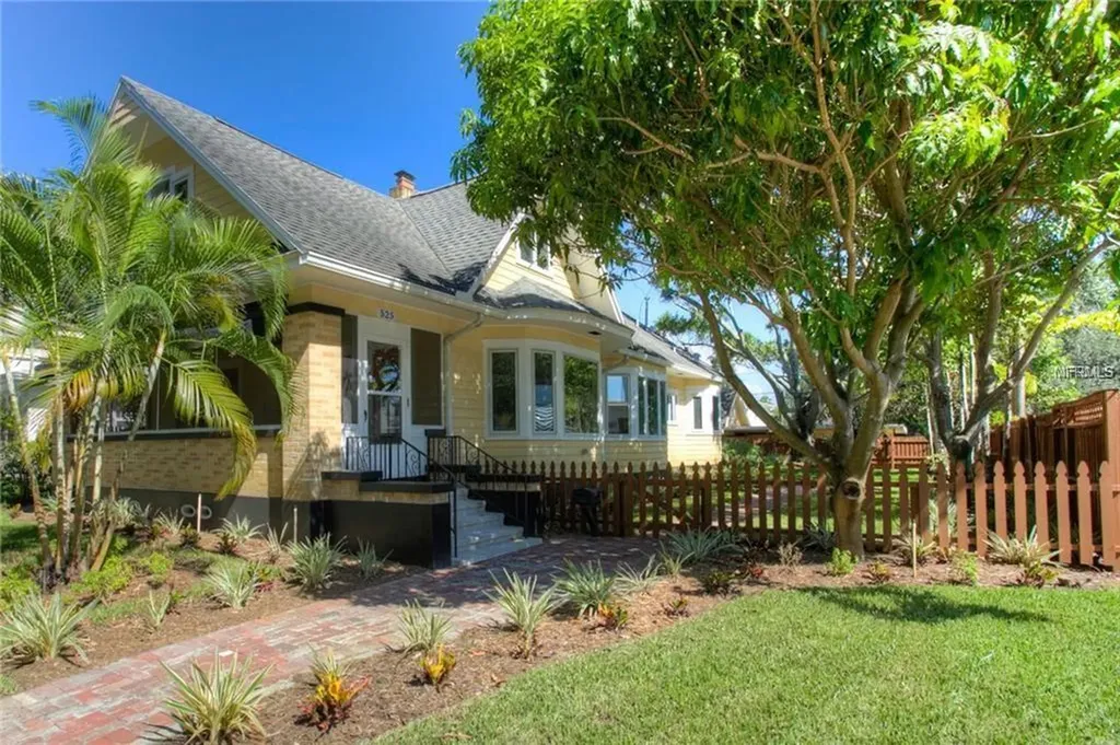 525 11th Avenue NE St Petersburg FL 33701