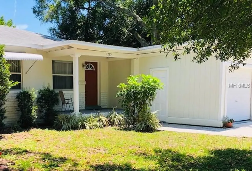 1225 32nd Street N St Petersburg FL 33713