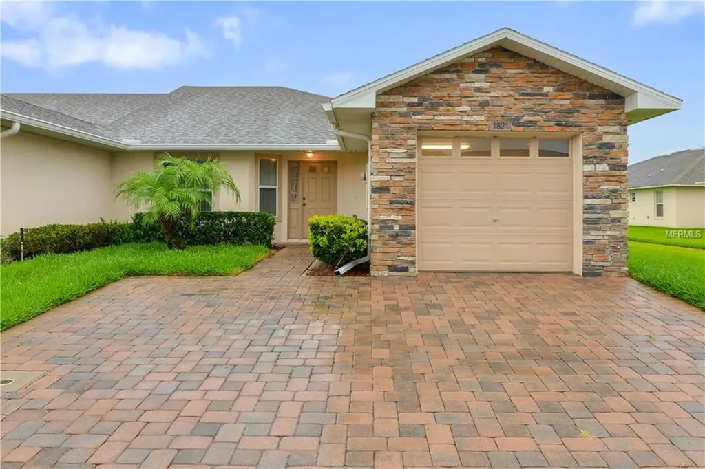 1821 Christina Lee Lane Saint Cloud FL 34769