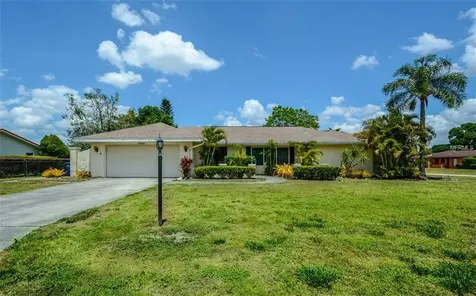 7902 Cypress Lake Drive Sarasota FL 34243