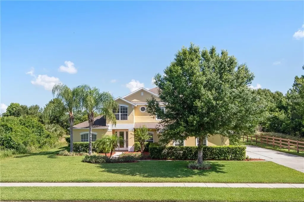 122 Osprey Lakes Circle Chuluota FL 32766