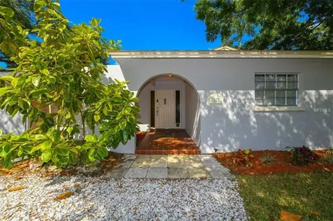 6611 Cantore Place Sarasota FL 34243