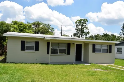 1035 Woodland Avenue Lakeland FL 33801