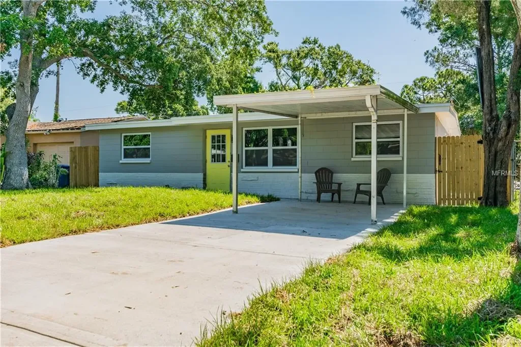 2400 36th Street S St Petersburg FL 33711