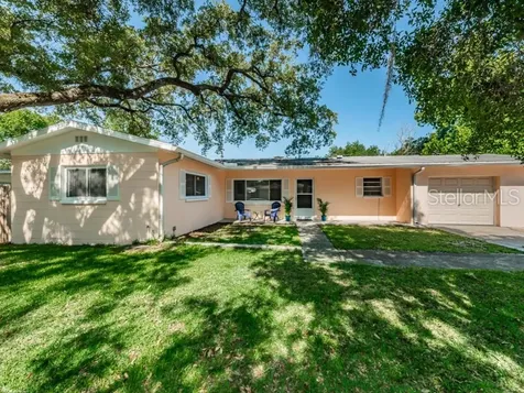 2086 Temple Terrace Clearwater FL 33764