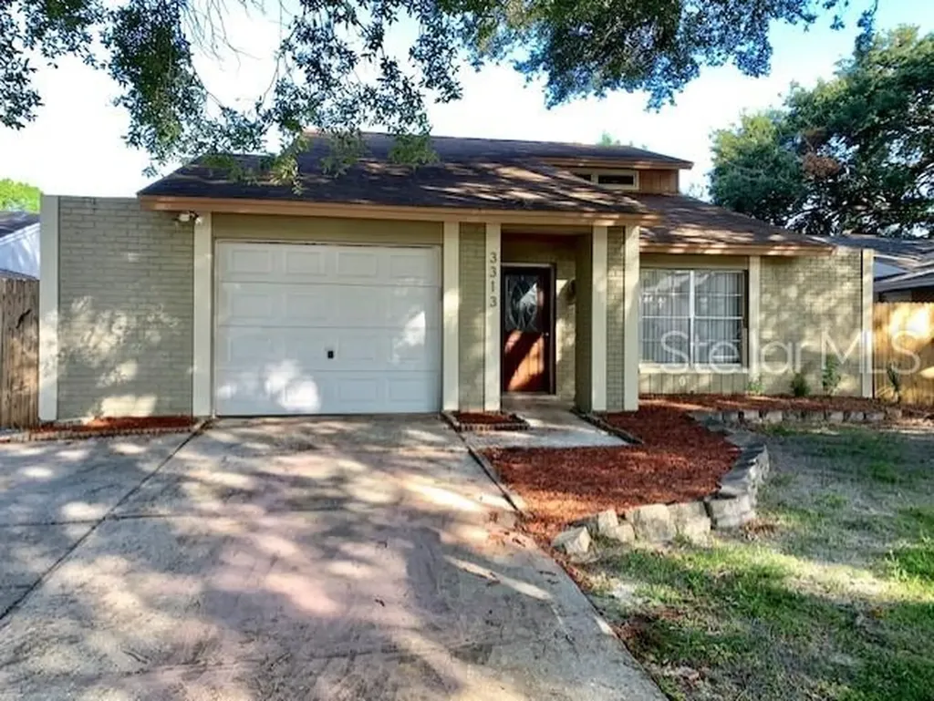 3313 Russett Drive Tampa FL 33618