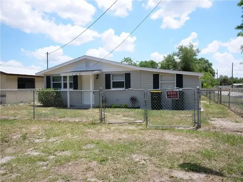 145 Highland Avenue Auburndale FL 33823