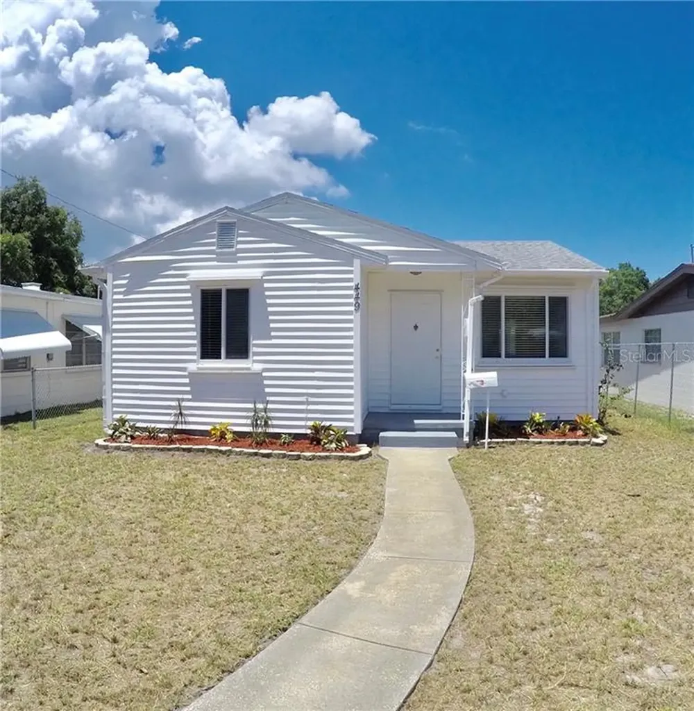 449 62nd Avenue S St Petersburg FL 33705