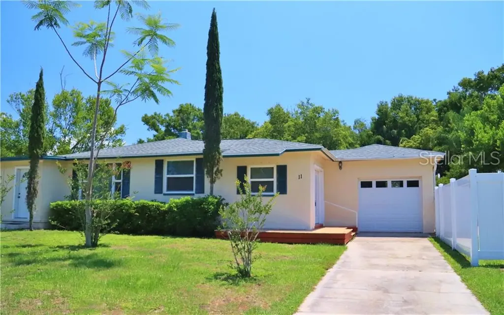 11 N Crest Avenue Clearwater FL 33755