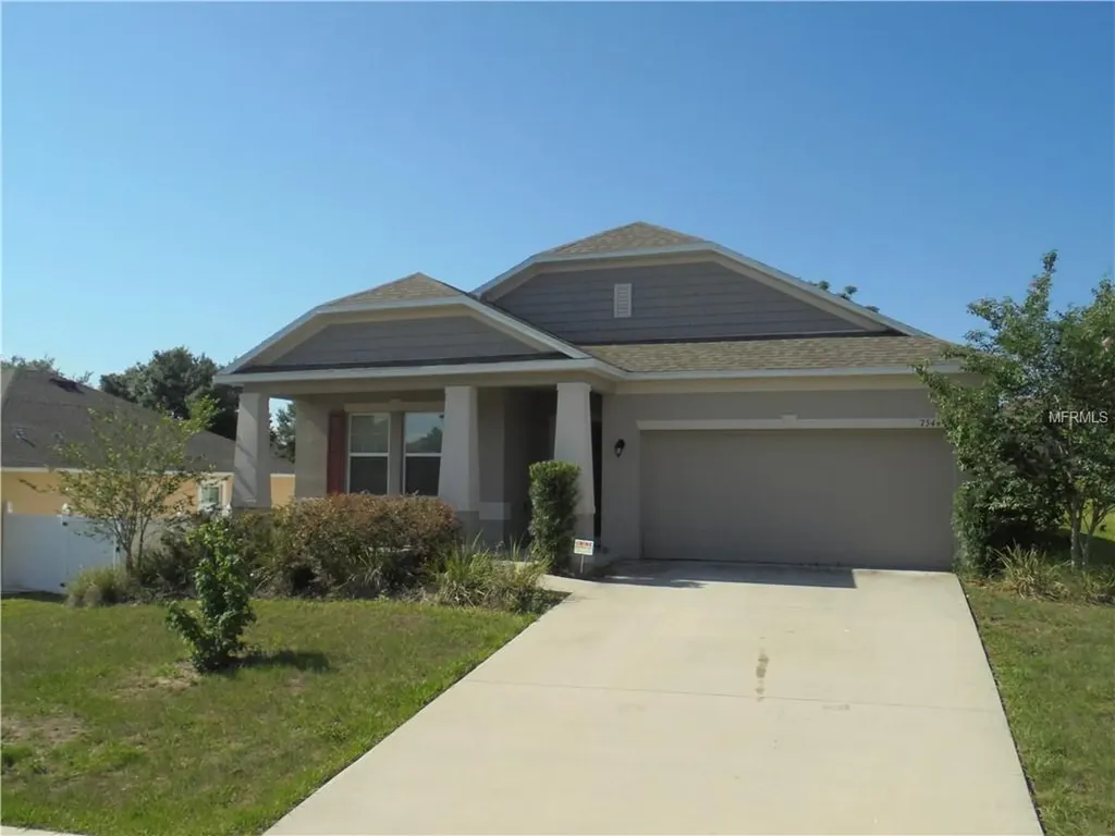 7544 Park Hill Avenue Leesburg FL 34748