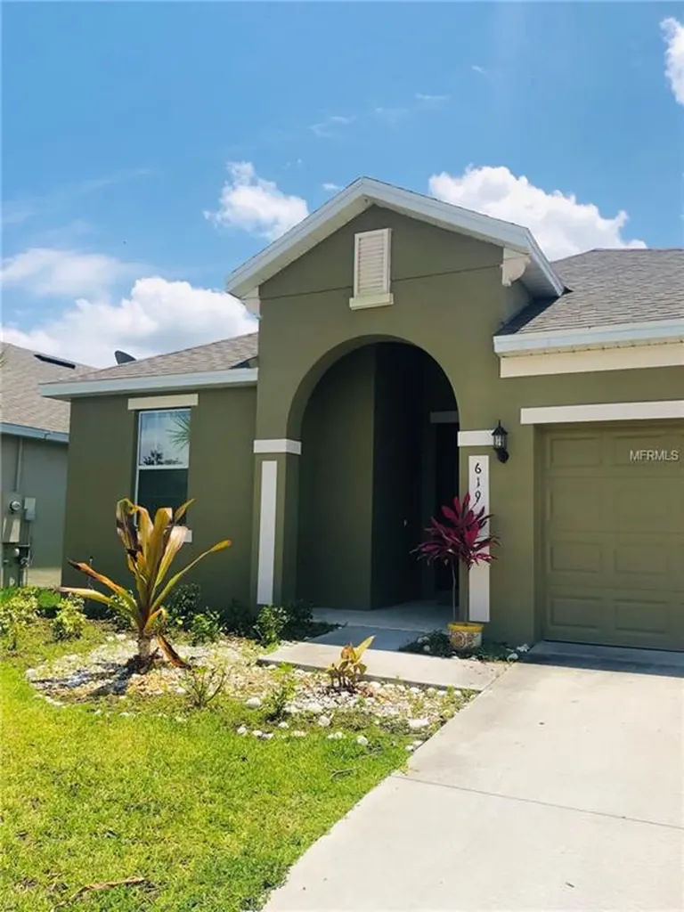 619 Star Magnolia Drive Kissimmee FL 34744