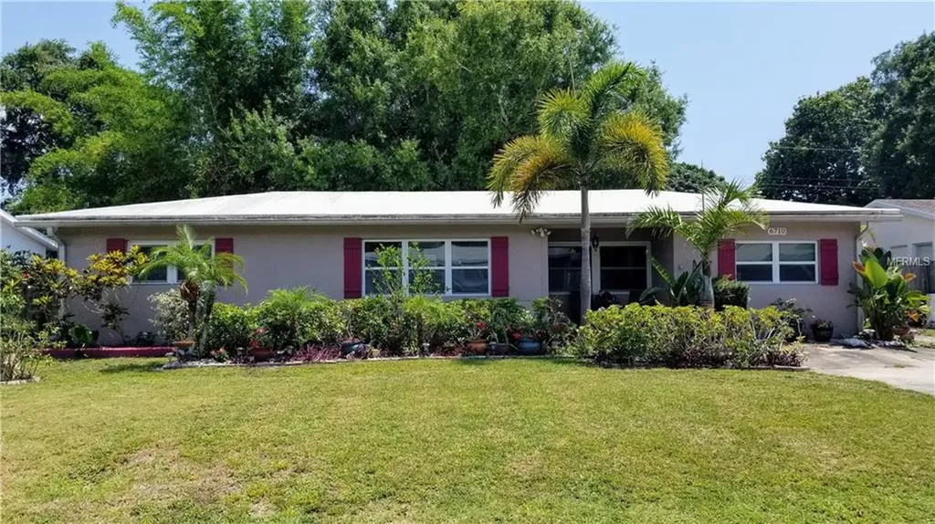 6710 31st Avenue N St Petersburg FL 33710