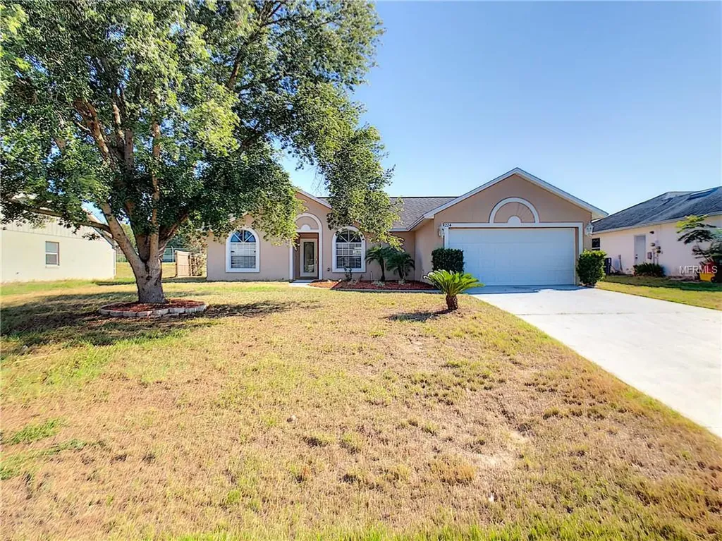 224 Hilltop Street Davenport FL 33837