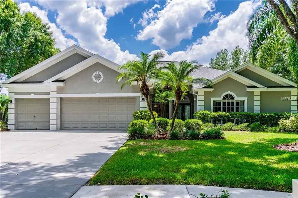 8727 Ashworth Drive Tampa FL 33647