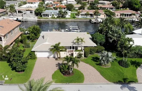 1937 Carolina Avenue NE St Petersburg FL 33703