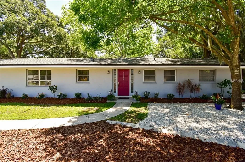 1028 Spirit Lake Road Winter Haven FL 33880