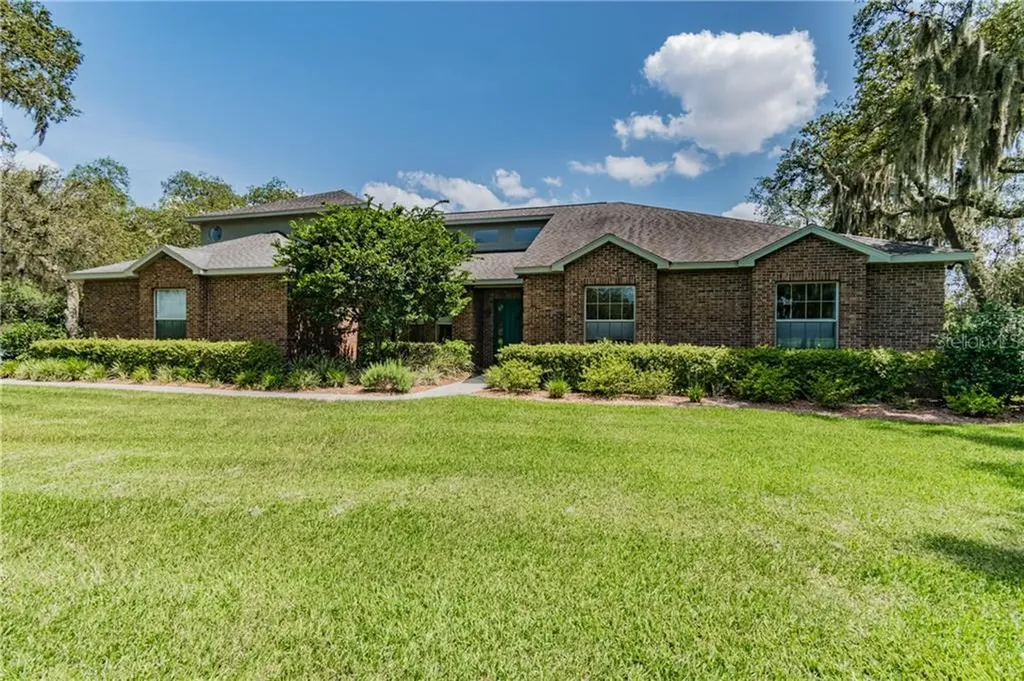 333 Brentwood Drive Temple Terrace FL 33617