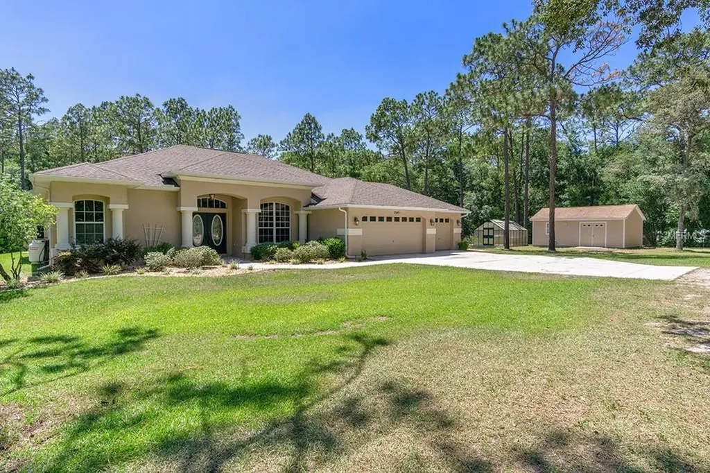 7049 Poppas Pass Brooksville FL 34602