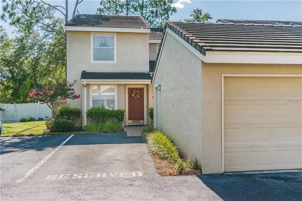 13002 Lorna Place Tampa FL 33618