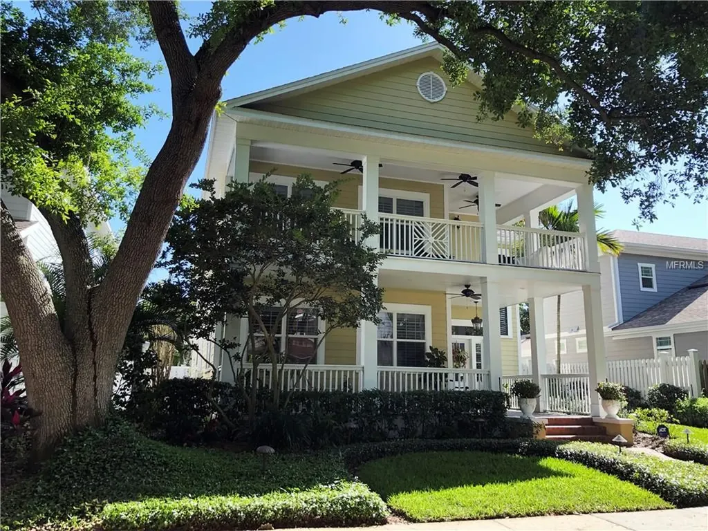 166 21st Avenue N St Petersburg FL 33704