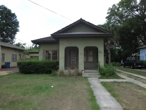 220 Leon Avenue Deland FL 32720